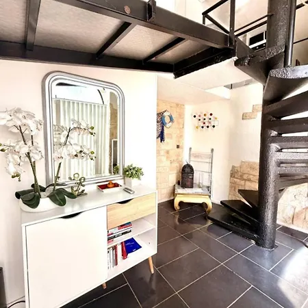 Duplex Climatise Sur Le Port De *